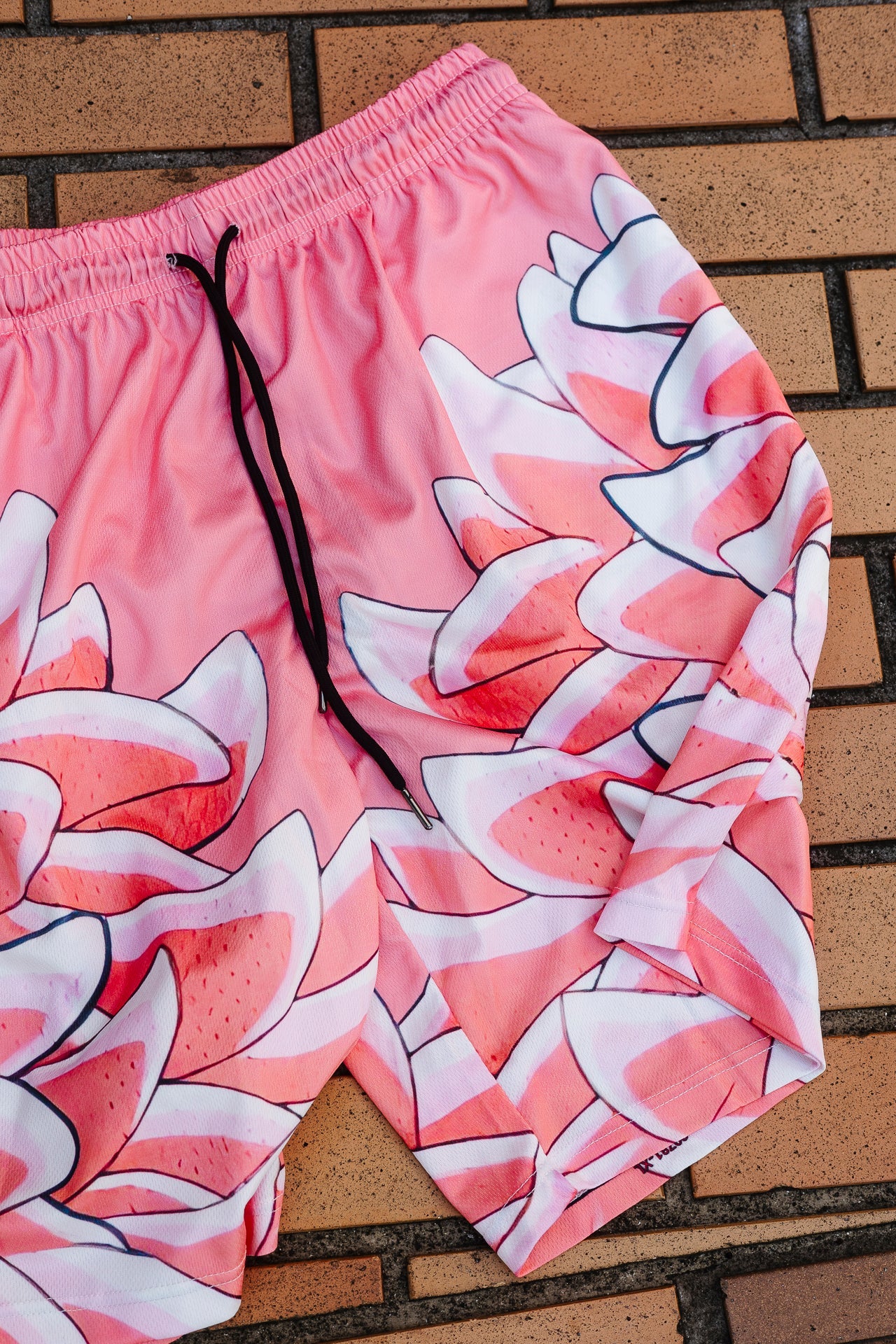 DOFLAMINGO SHORTS